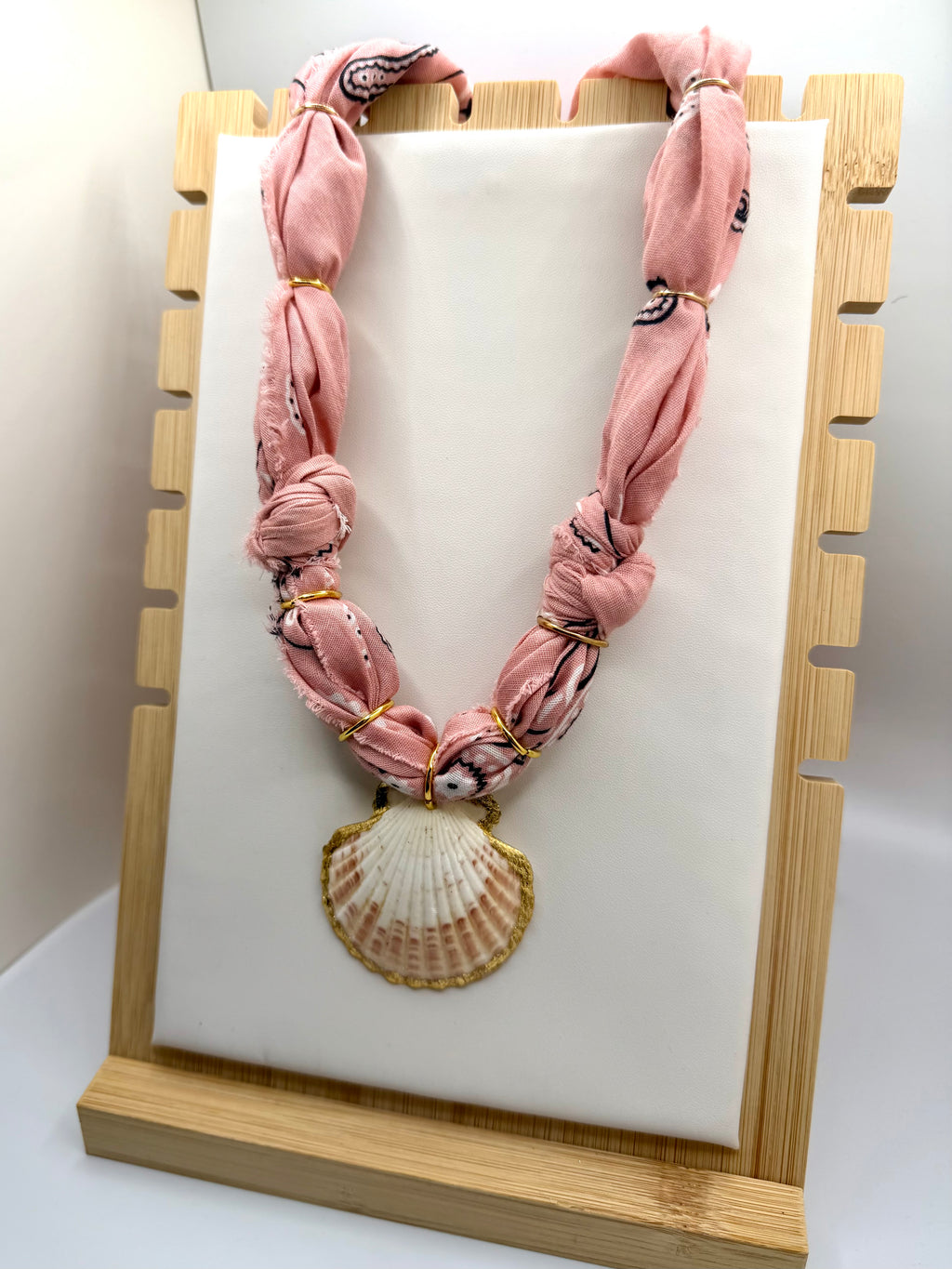 Classic Blush Bandannie