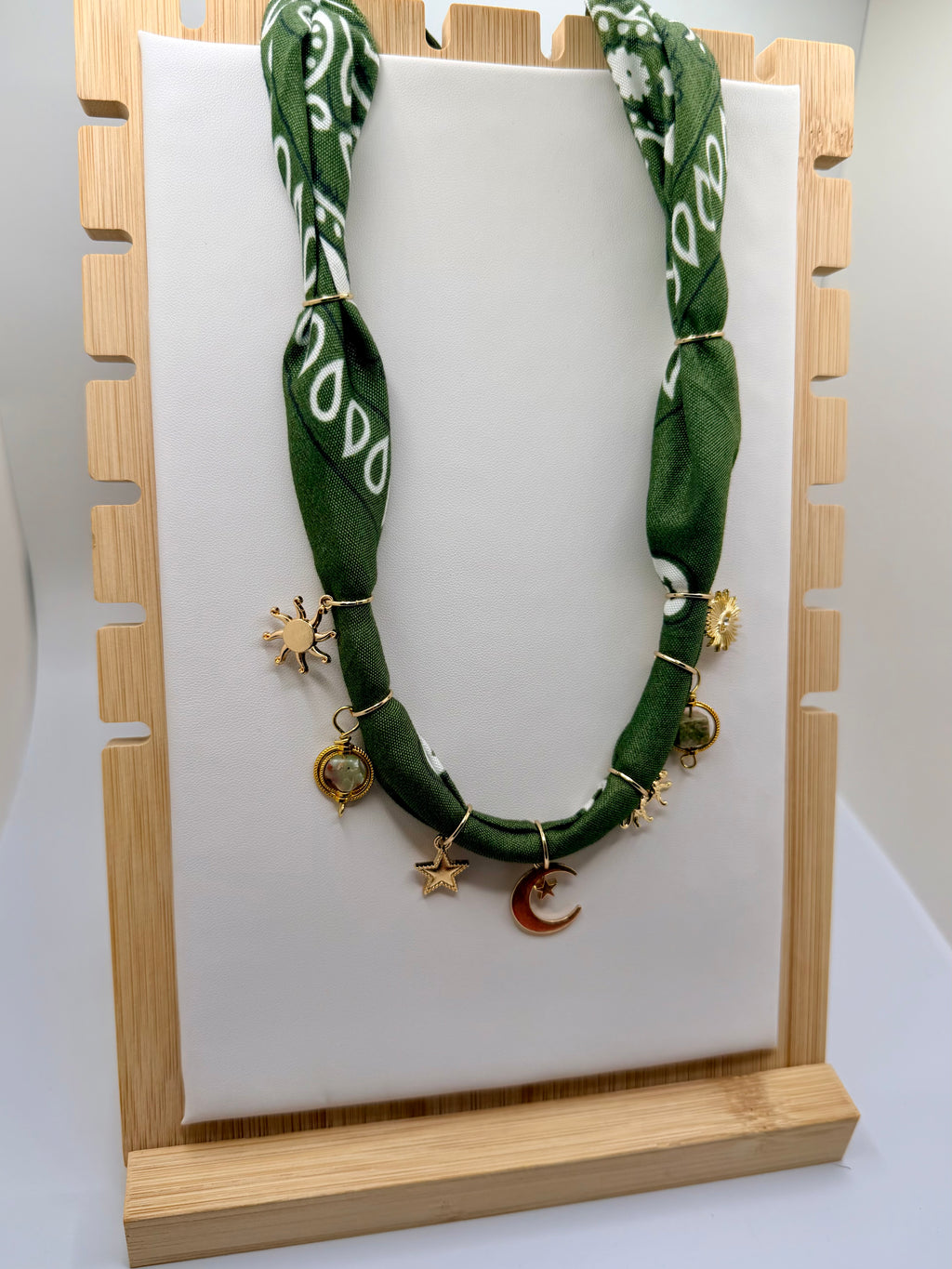 Classic Olive Bandannie