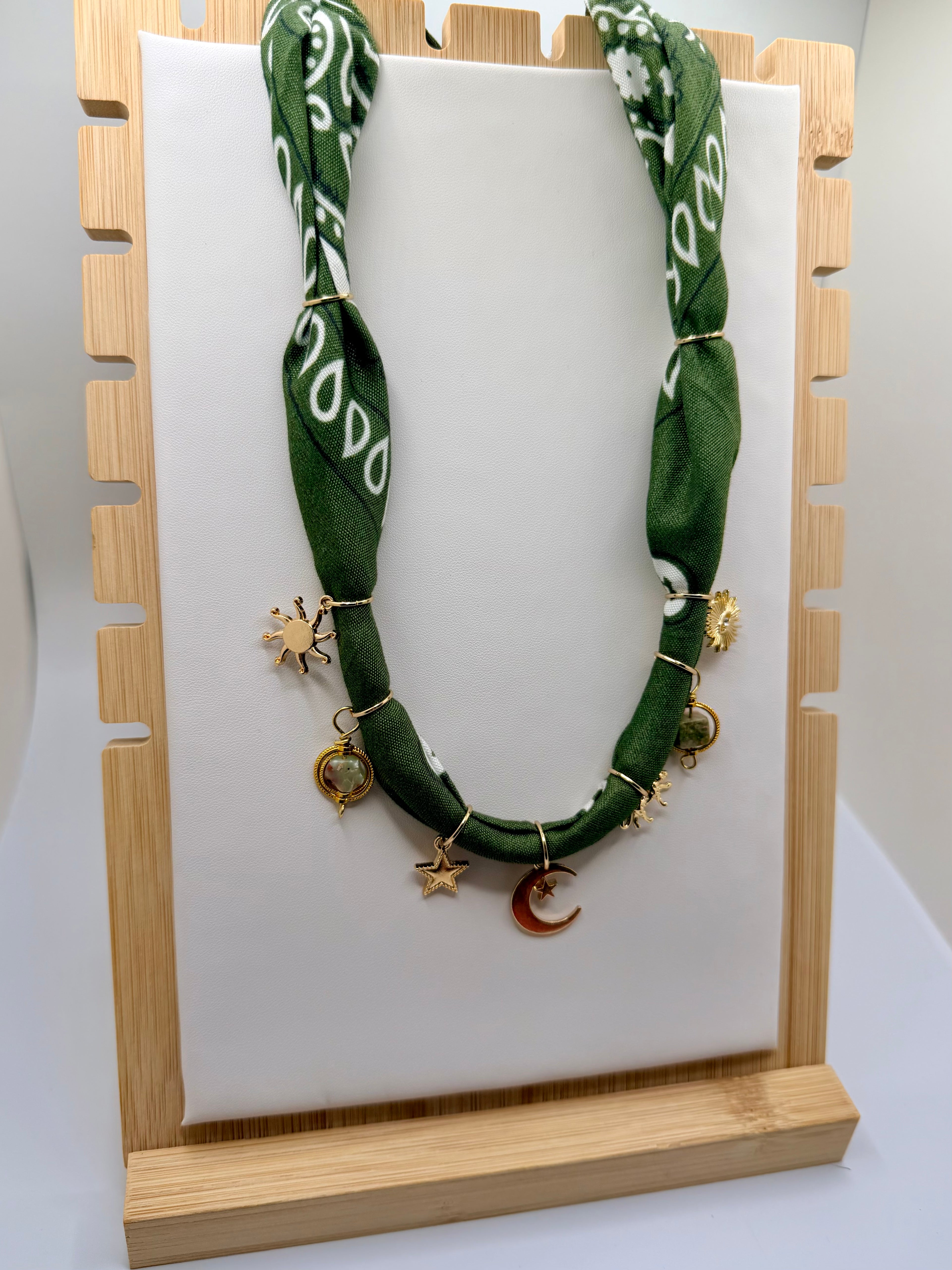 Classic Olive Bandannie