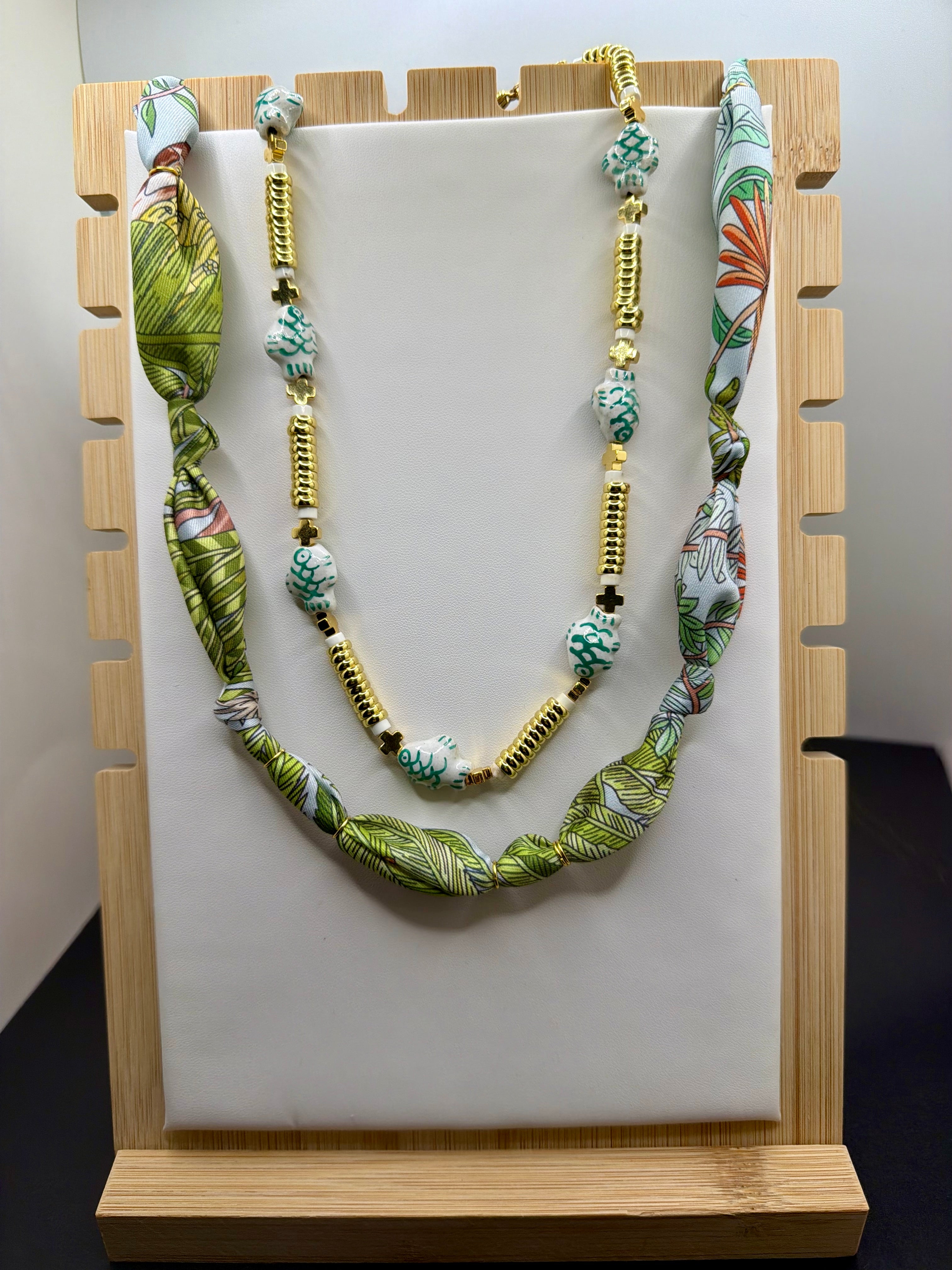 Palm Print Bandannie