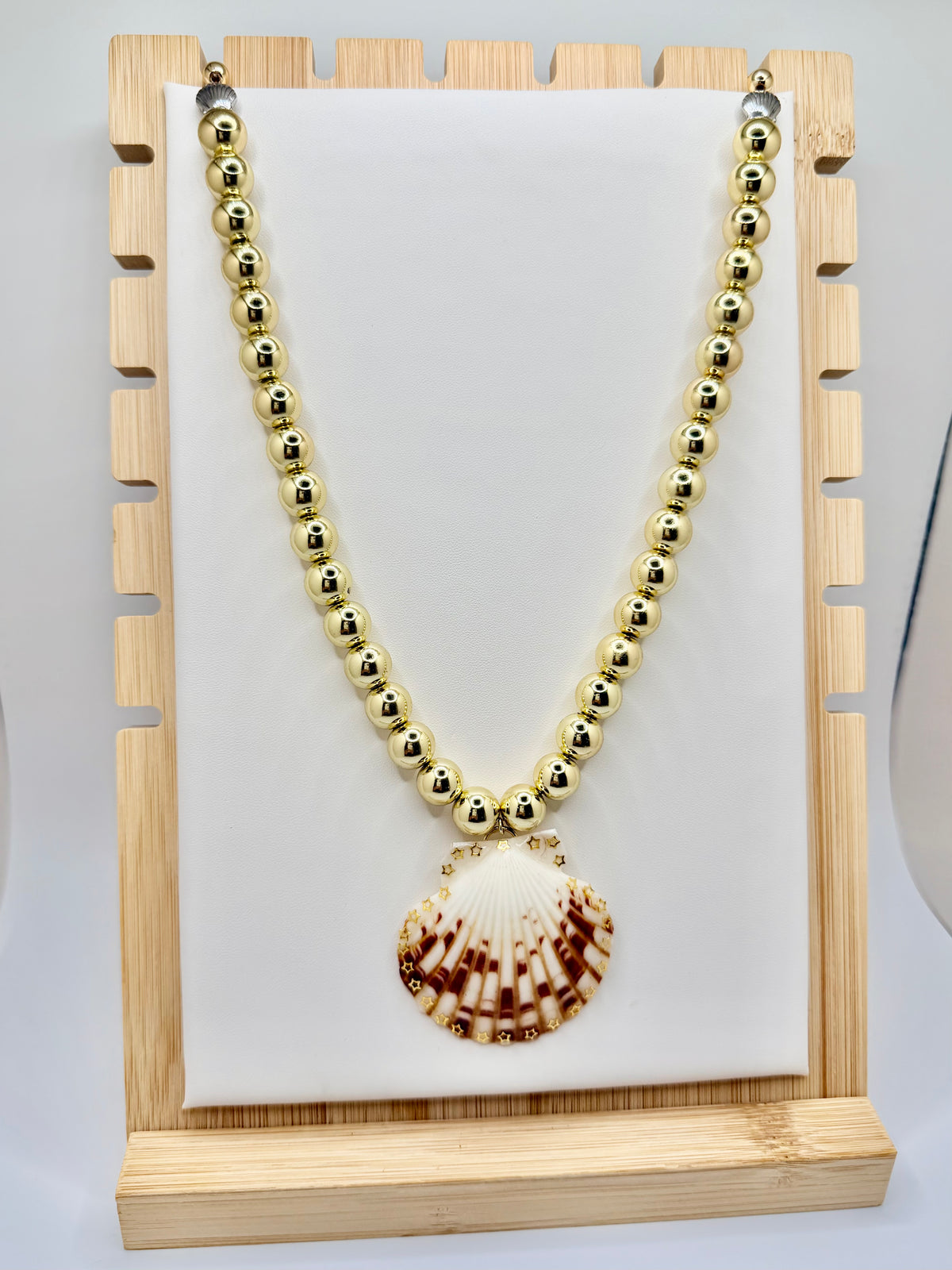 Gilded Bordeaux Shell Necklace | A. Halliday & Co.