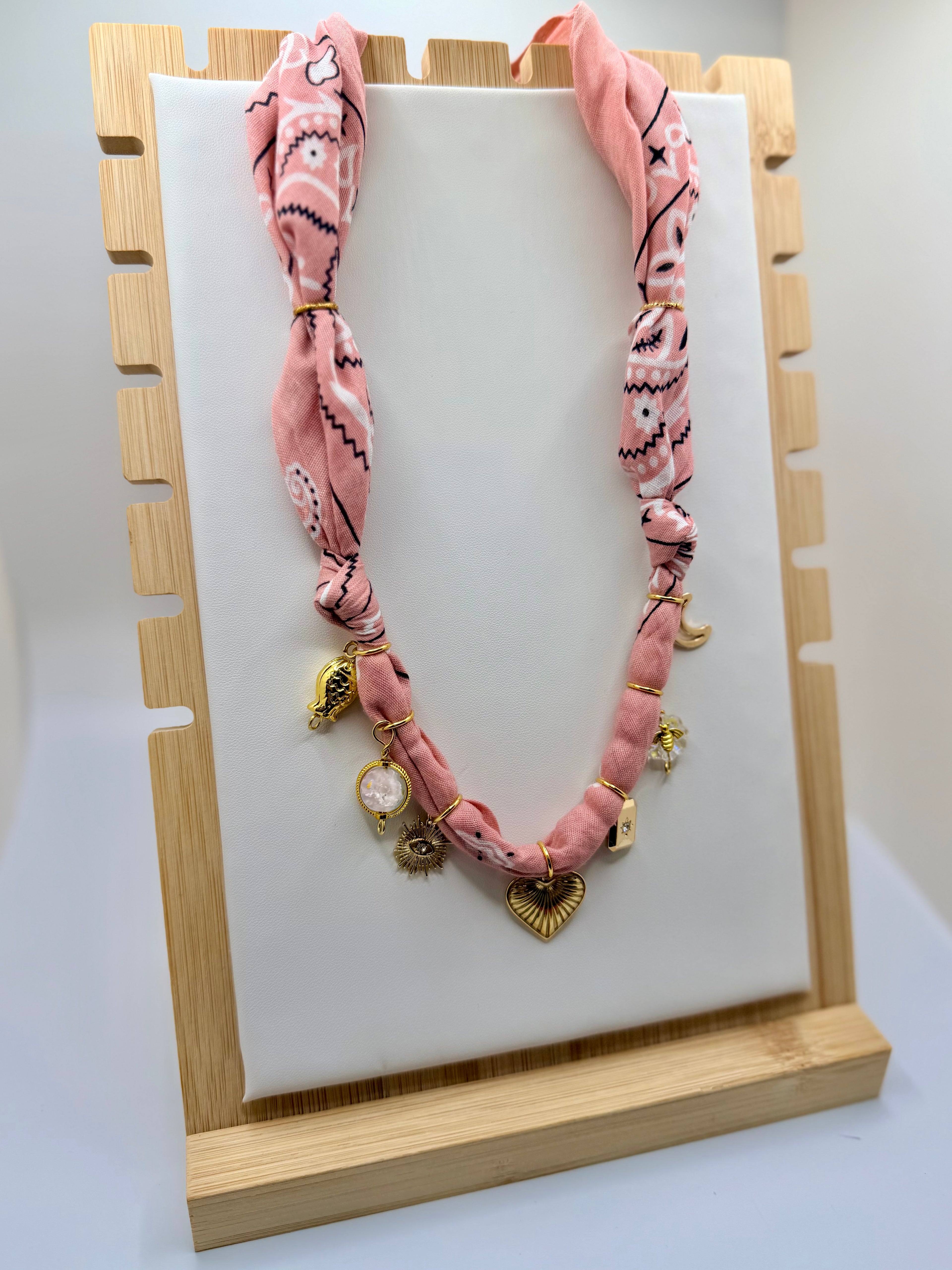 Classic Blush Bandannie