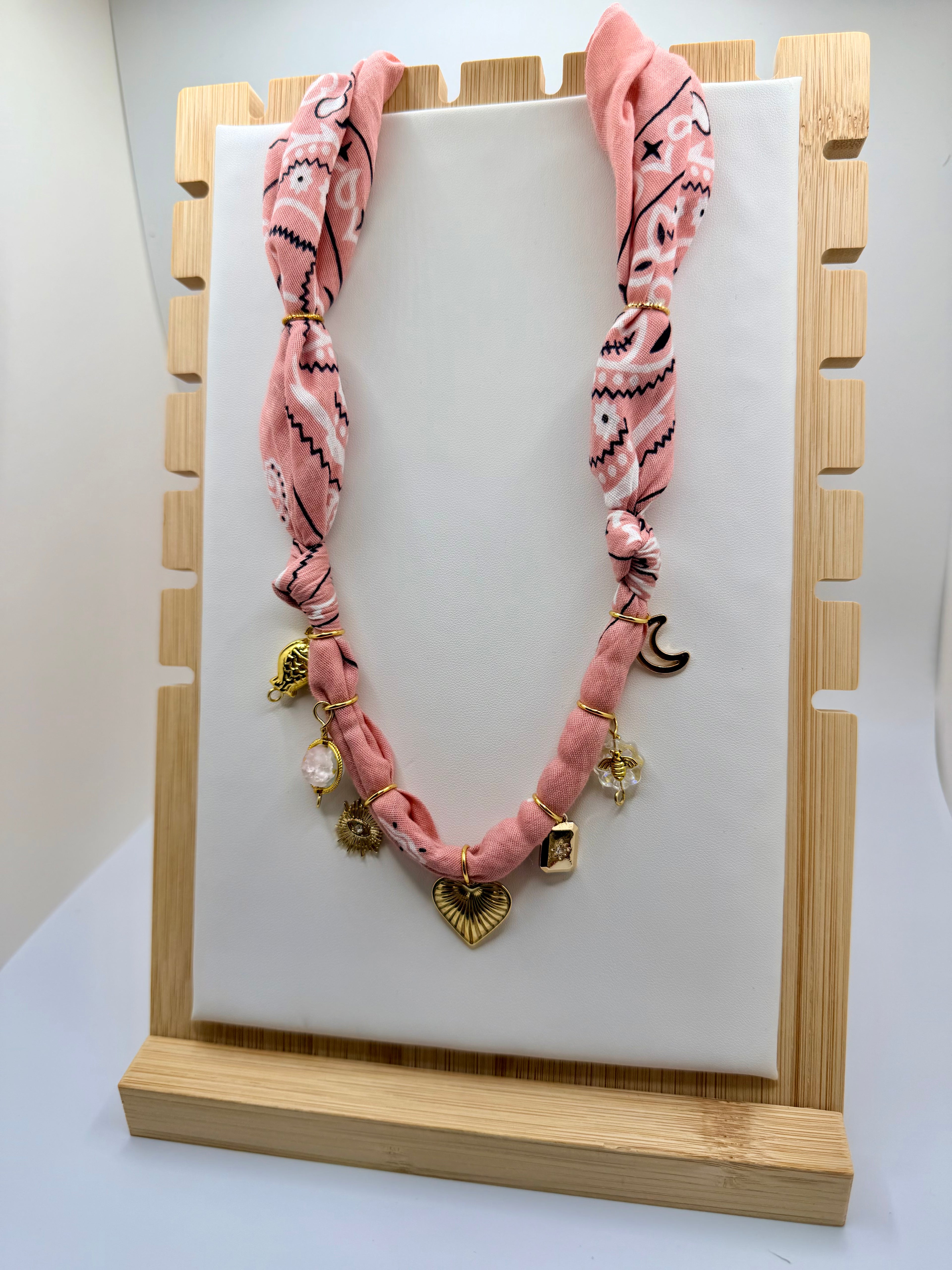 Classic Blush Bandannie