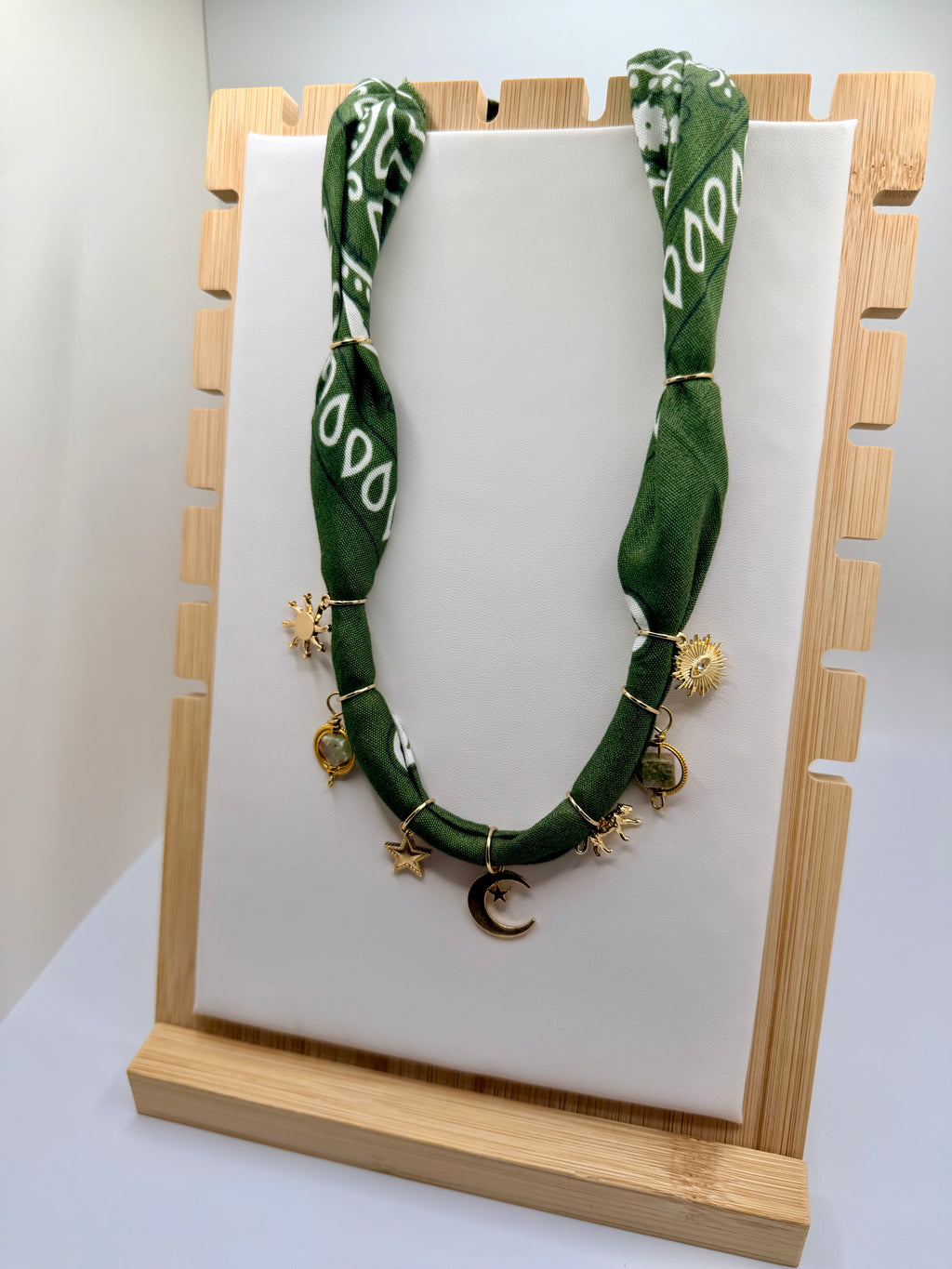 Classic Olive Bandannie