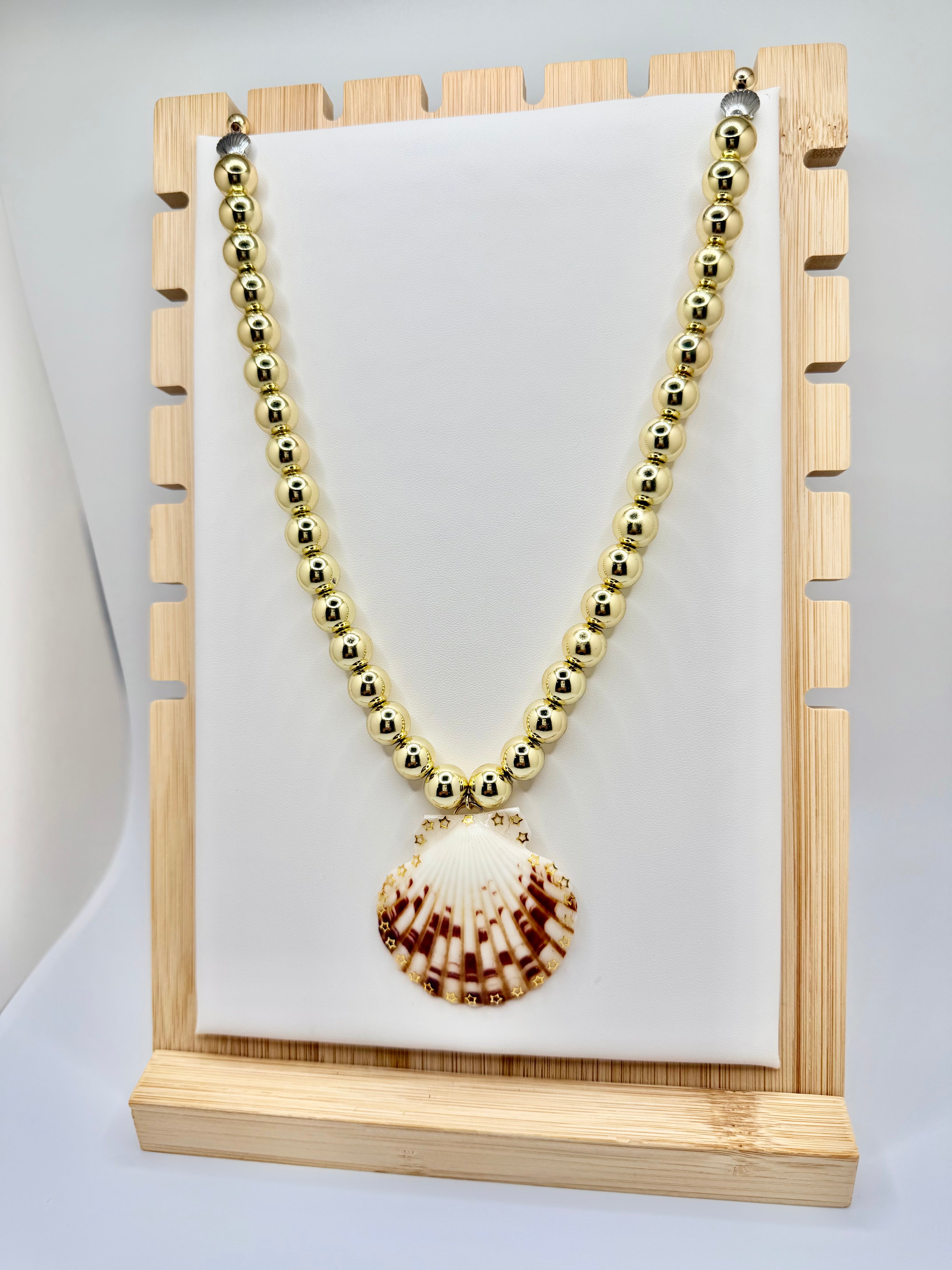 Gilded Bordeaux Shell Necklace | A. Halliday & Co.