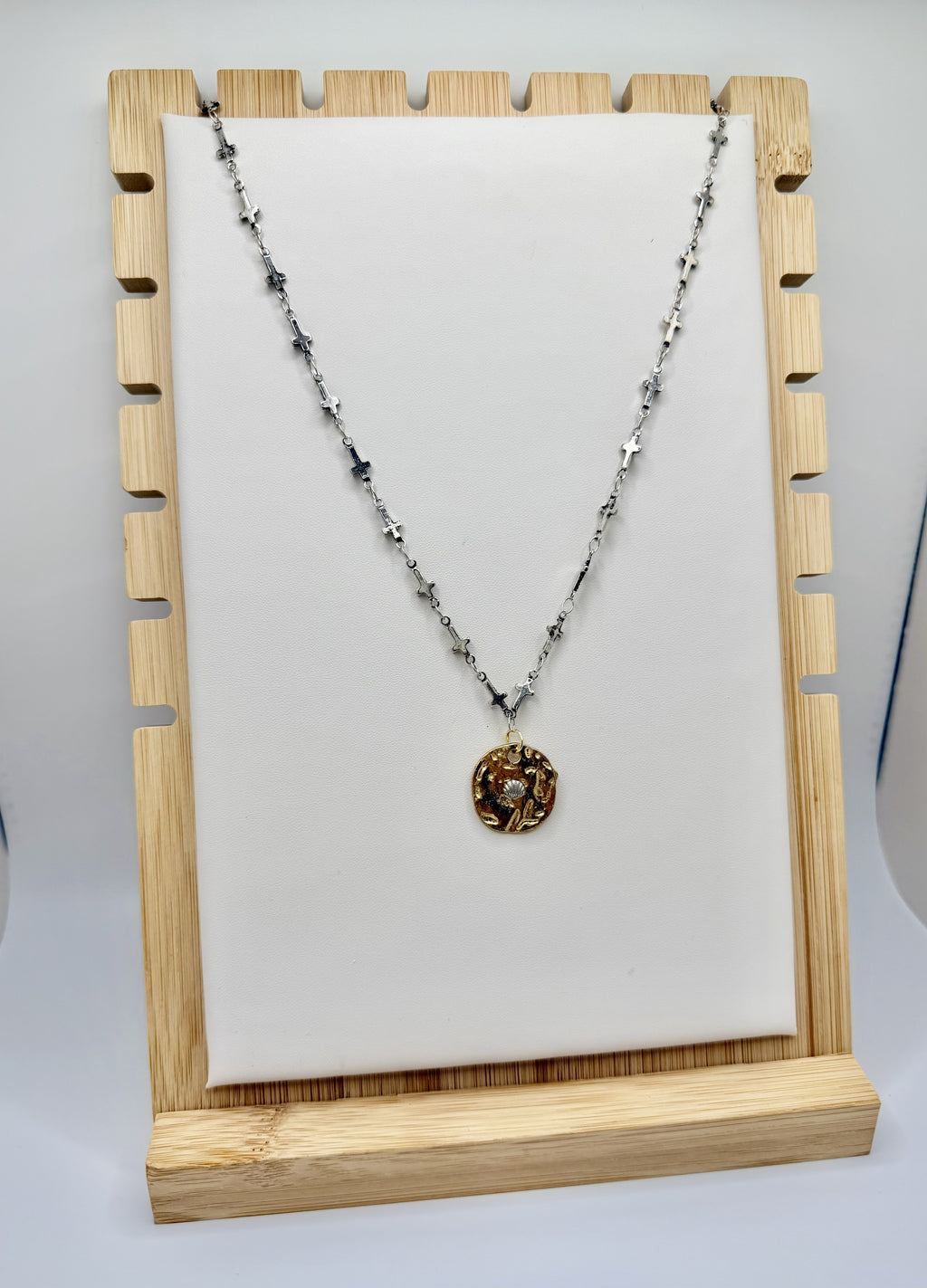 Delicate Pearl & Gold Necklace