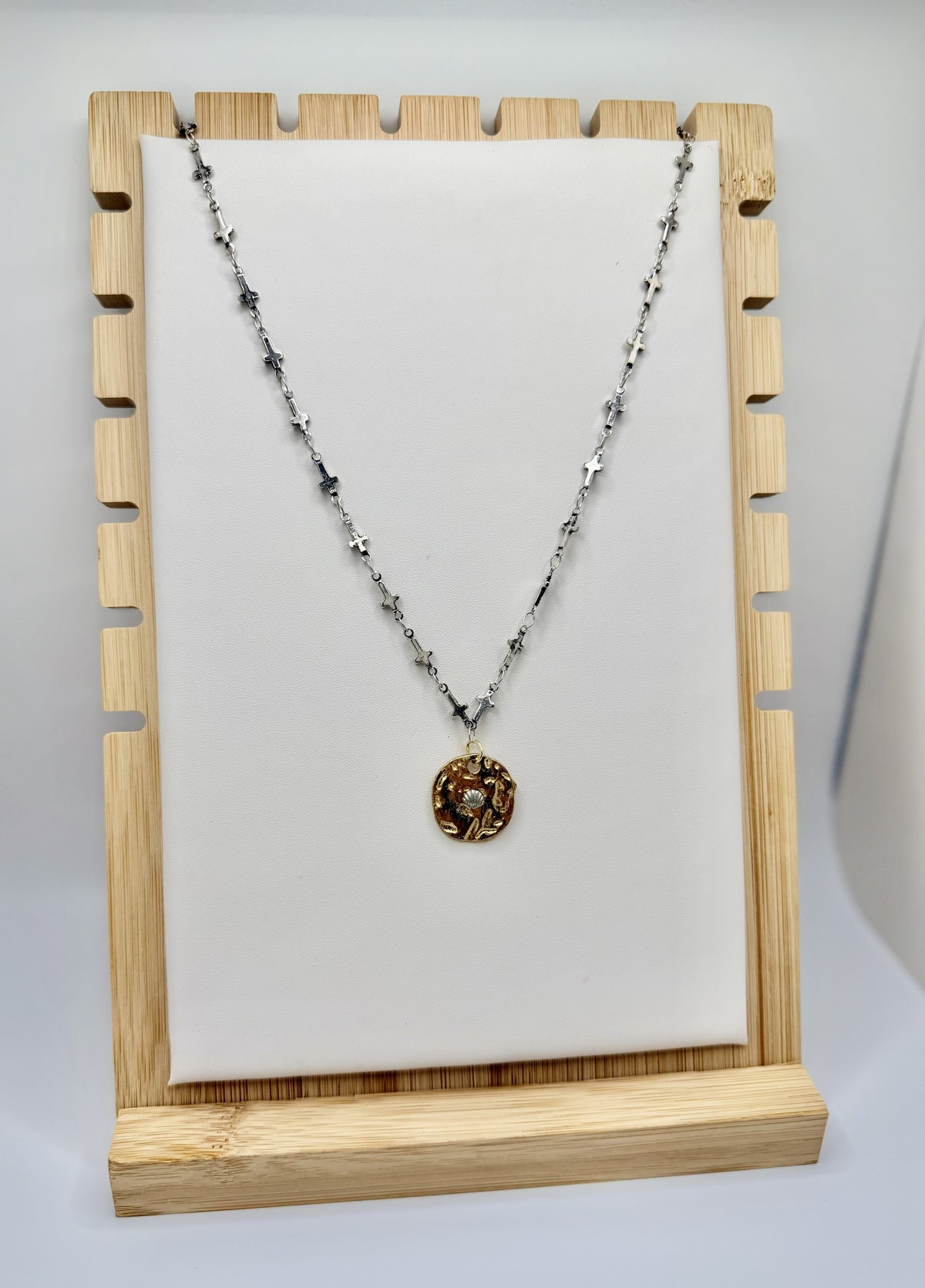 Delicate Pearl & Gold Necklace