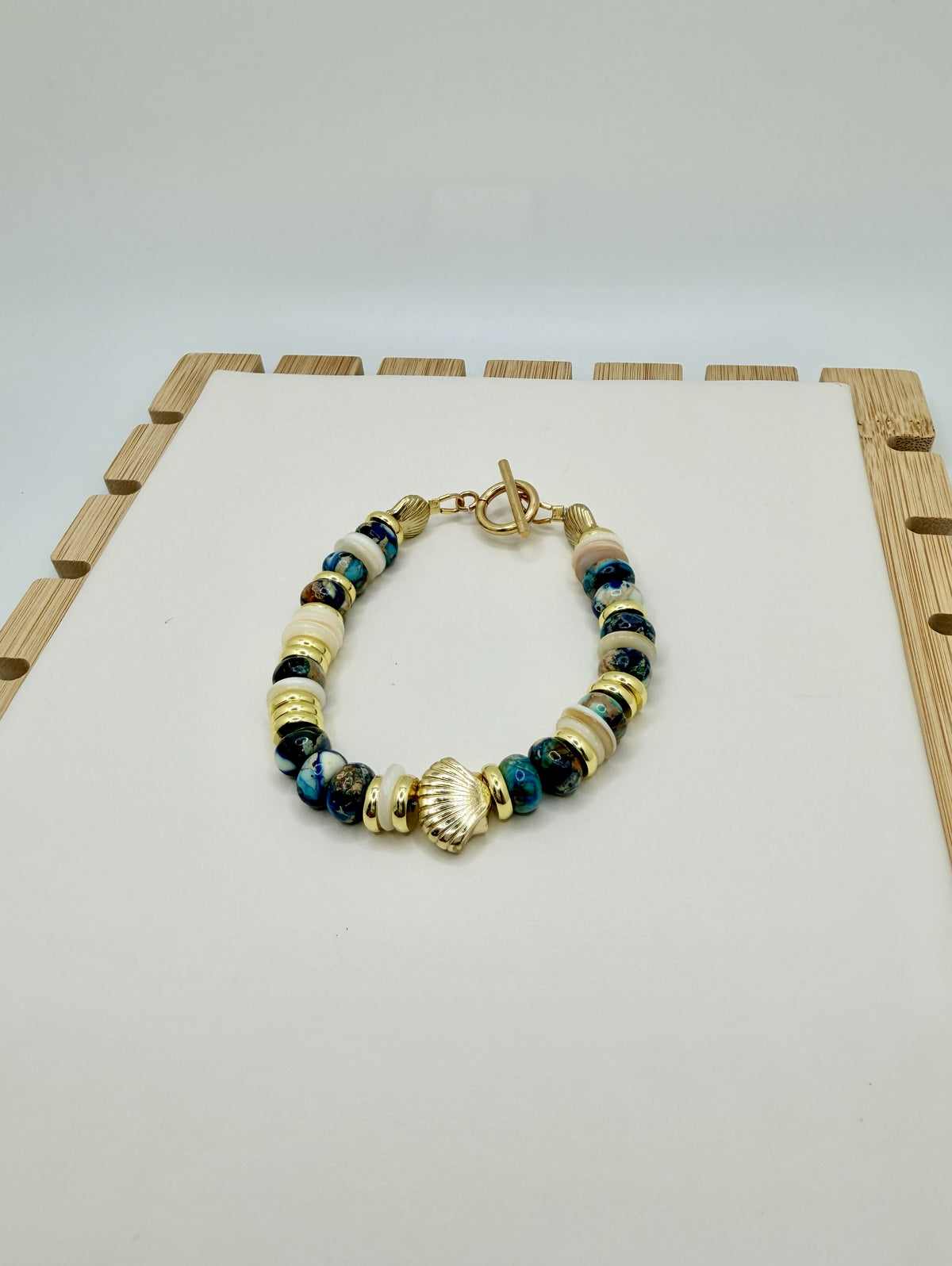 Coastal Rally Shell Bracelet