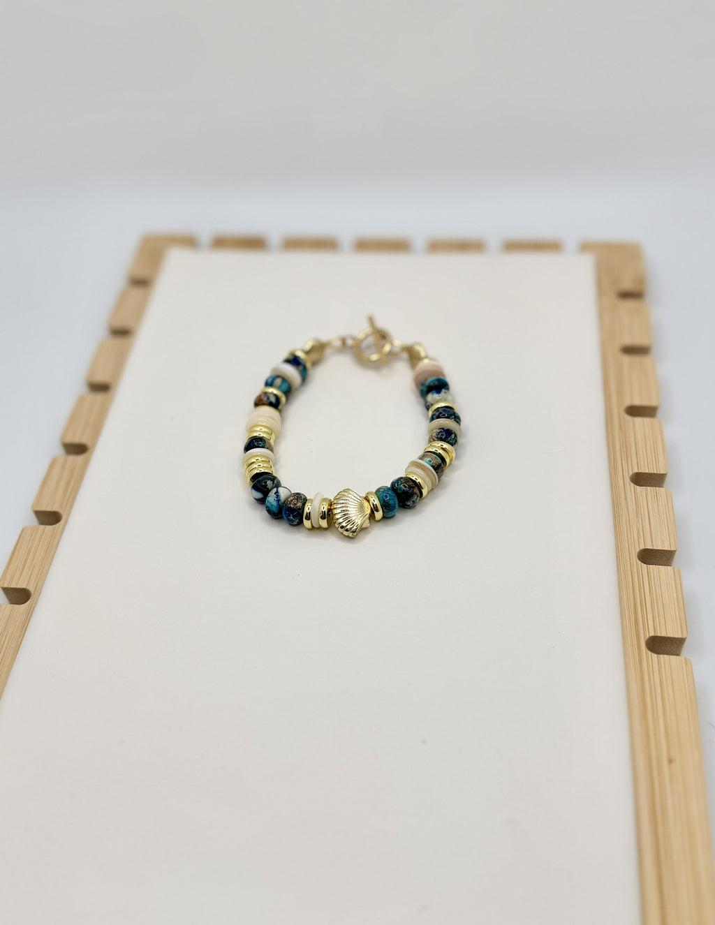 Coastal Rally Shell Bracelet