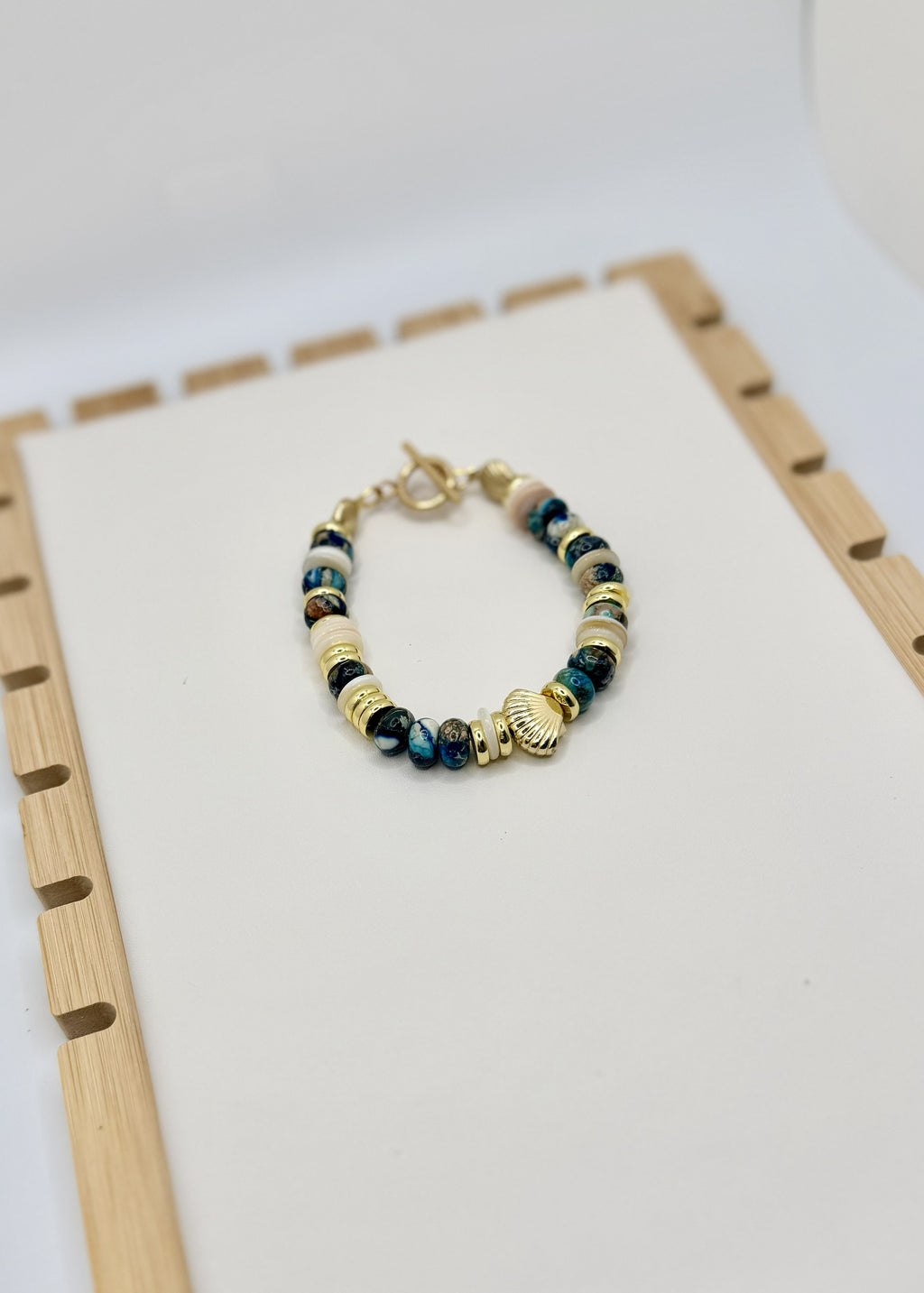 Coastal Rally Shell Bracelet