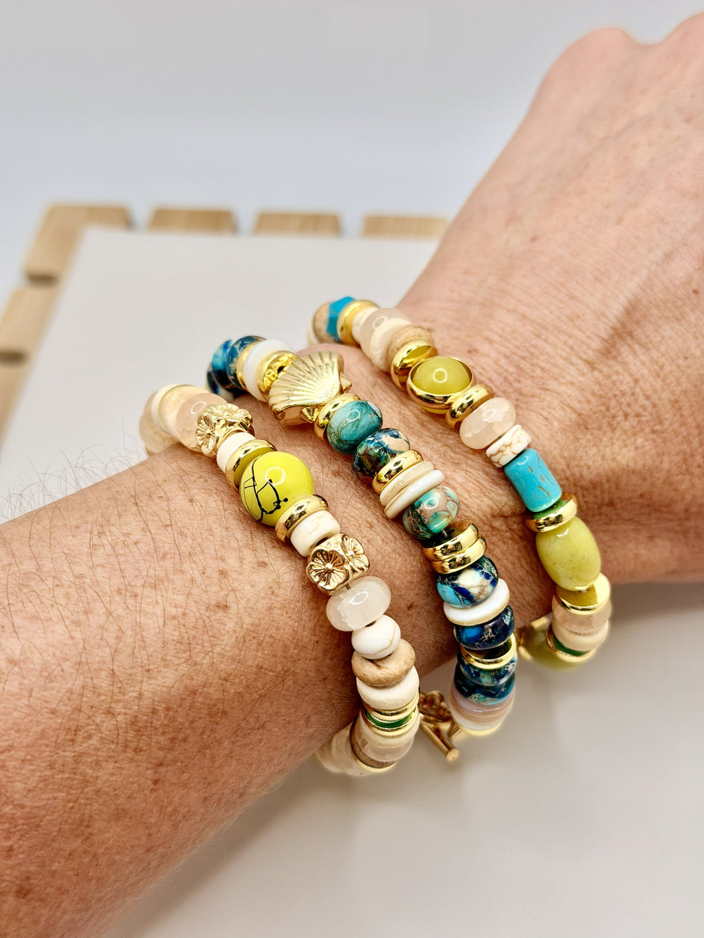 Coastal Rally Shell Bracelet