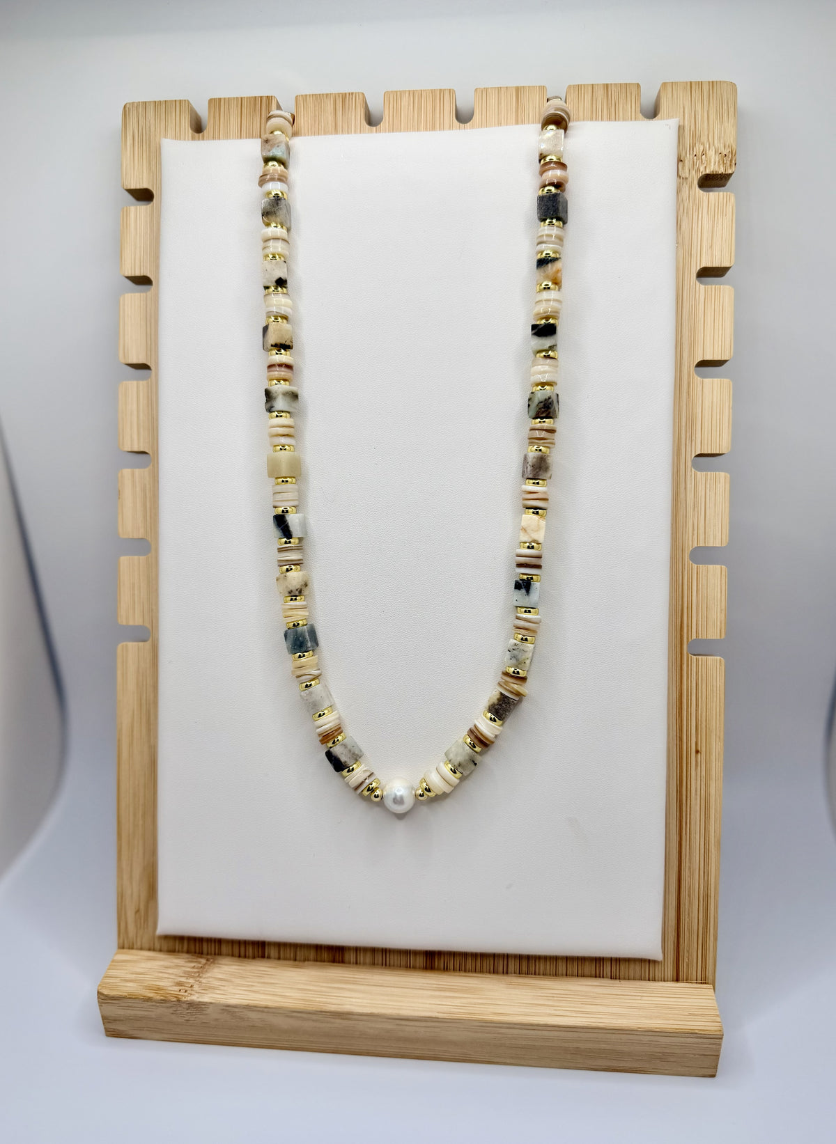 The Sandstone Pearl Necklace