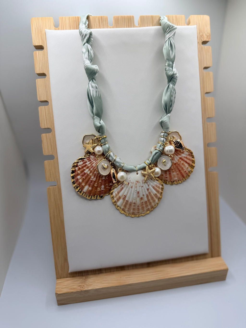 Green Silk Seashell Bandannie
