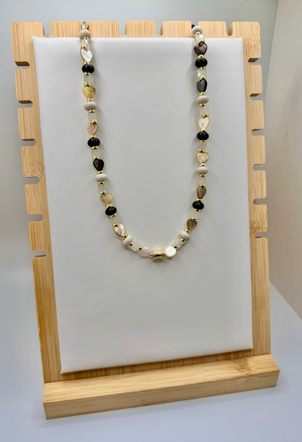 B&W Beads