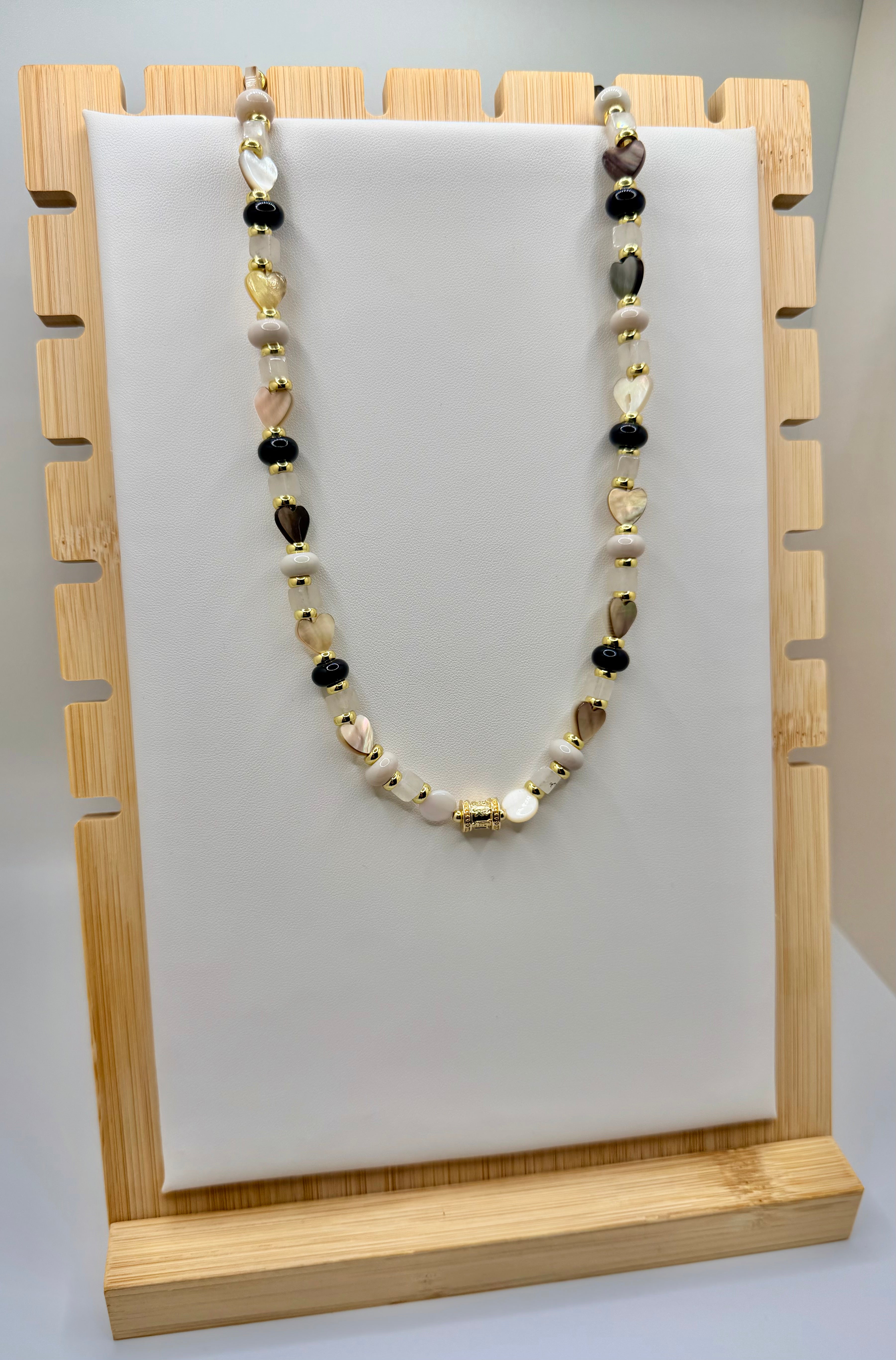 B&W Beads