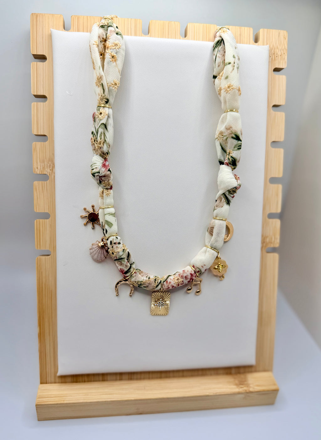 Floral Bandannie Necklace