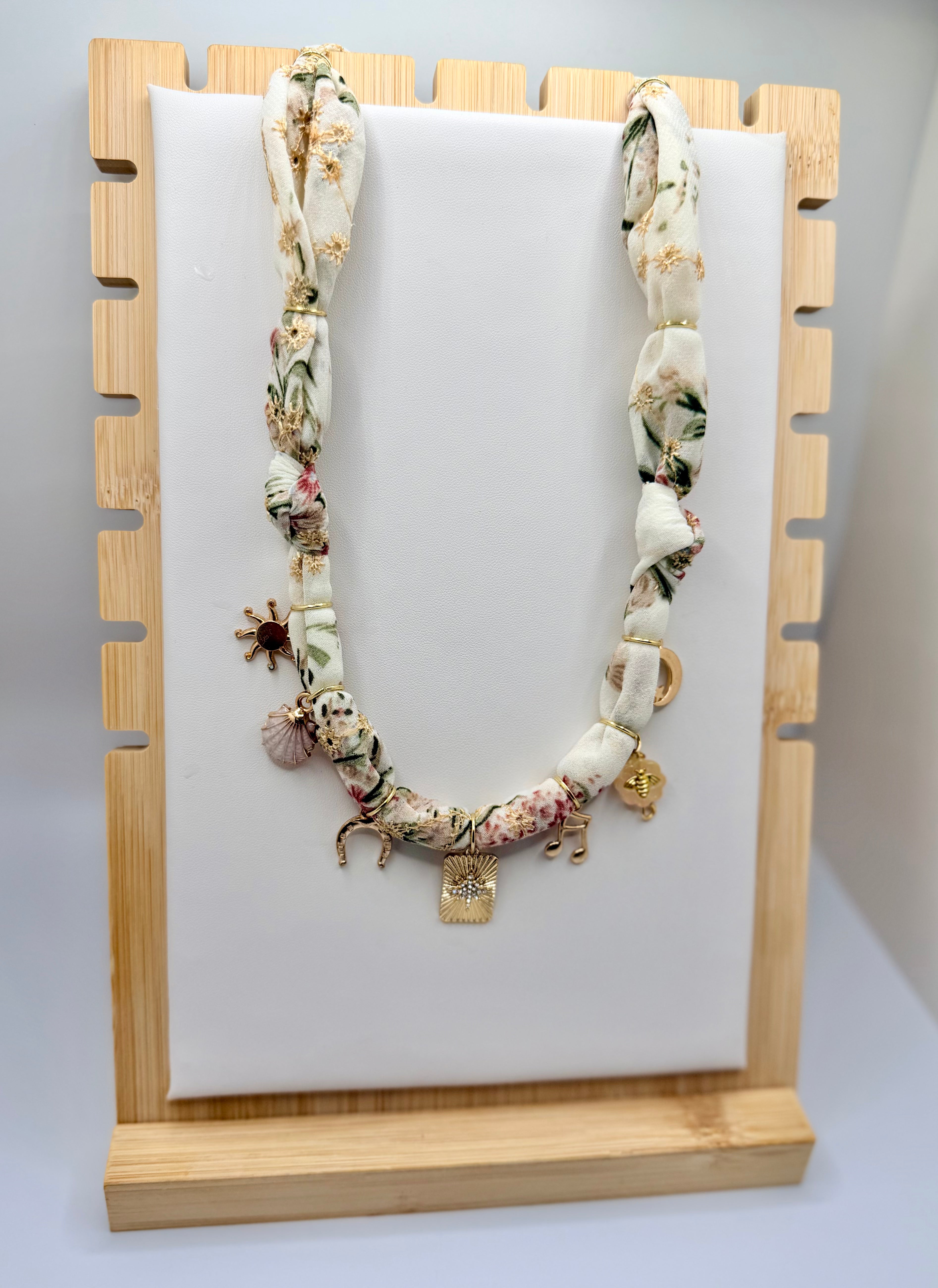 Floral Bandannie Necklace