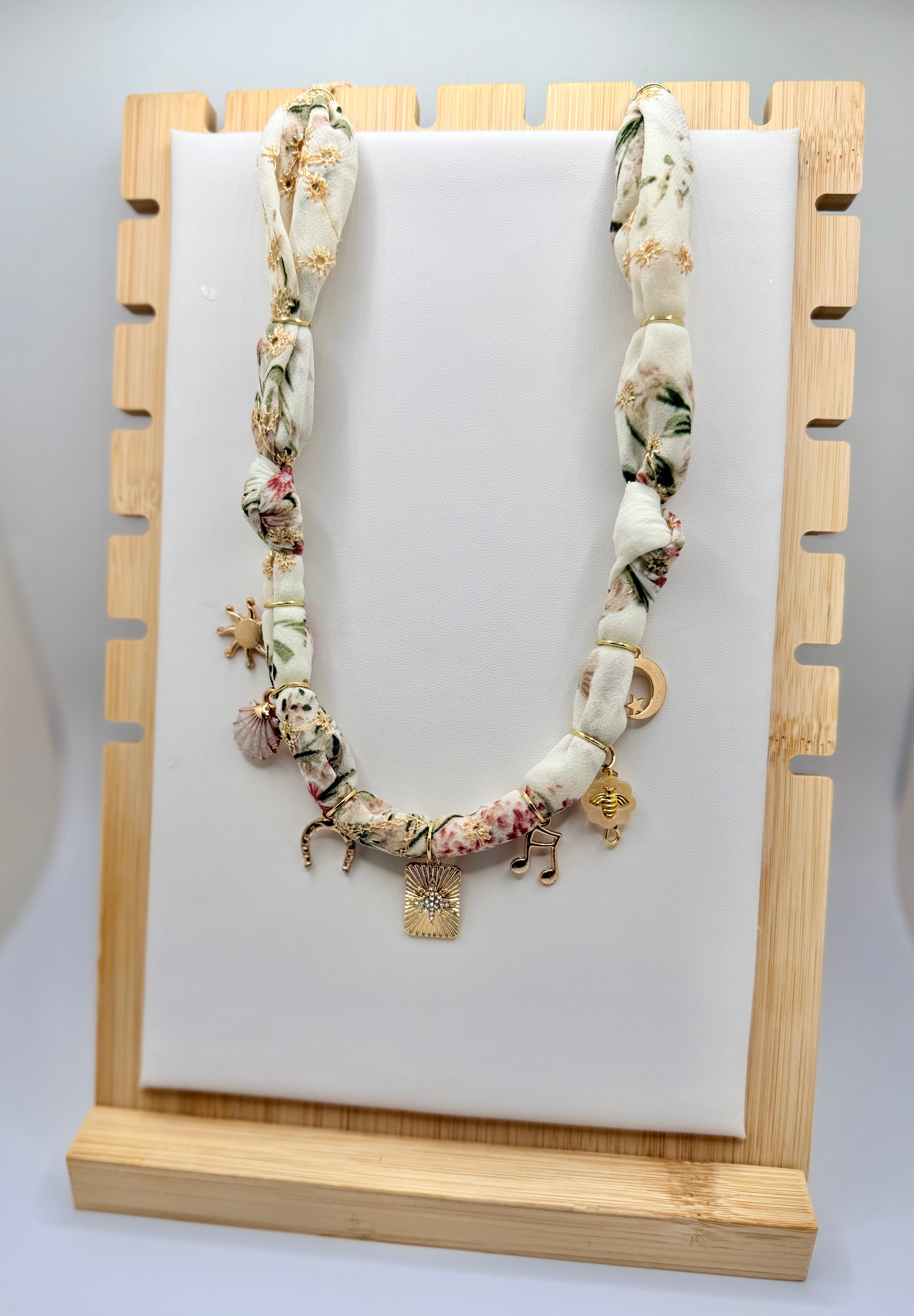 Floral Bandannie Necklace