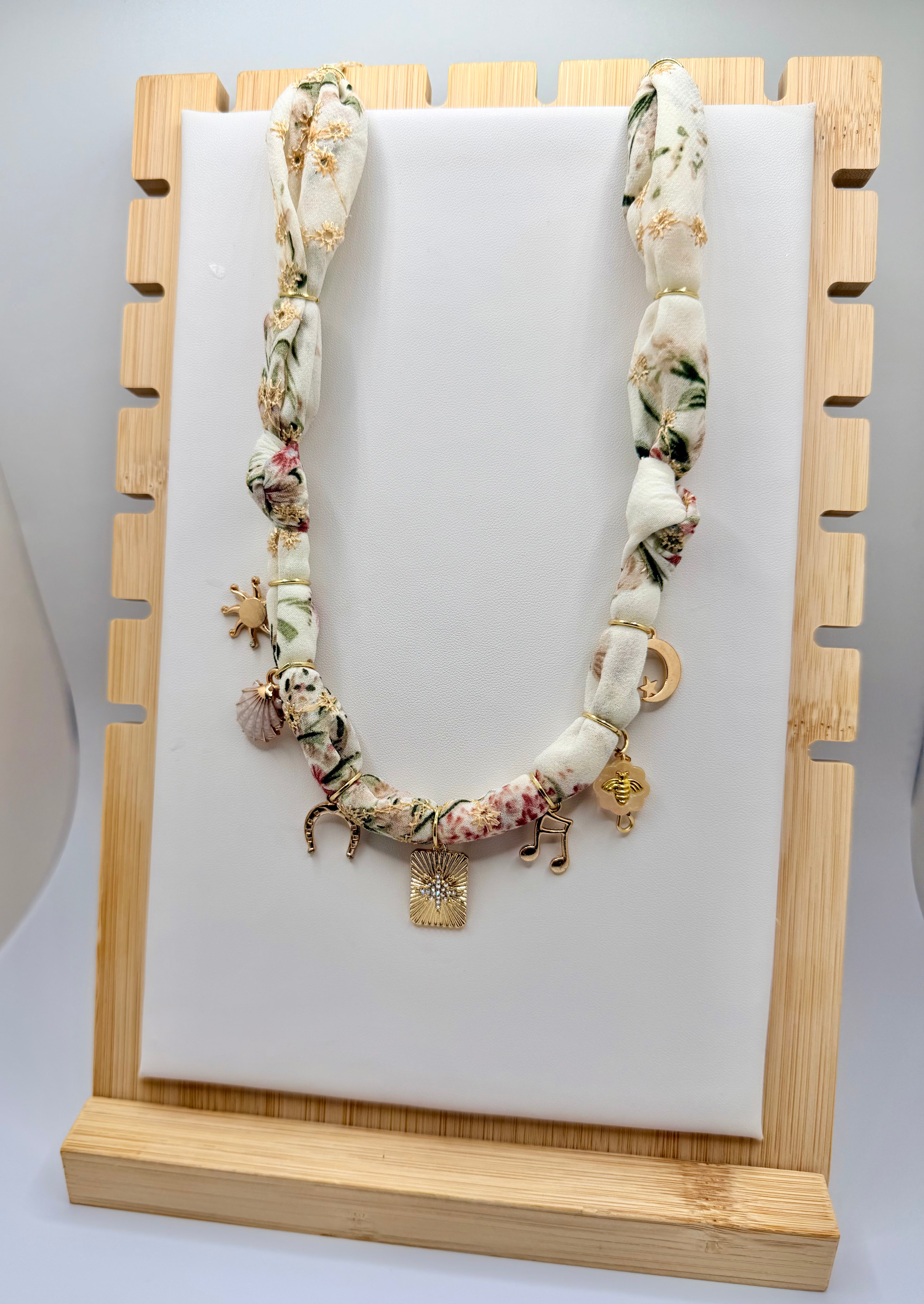 Floral Bandannie Necklace