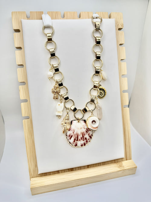Chunky Gold Shell Charm Necklace | Coastal Statement Necklace with Scallop Pendant