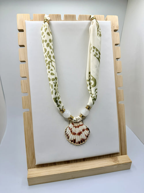 Bordeaux Coast Scarf Necklace | Shell Pendant Necklace