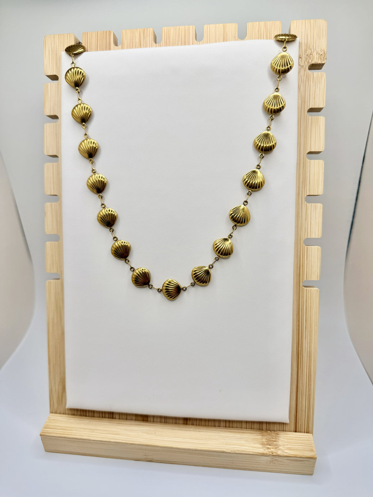 Gilded Tide Gold Shell Necklace | Coastal Bordeaux Collection