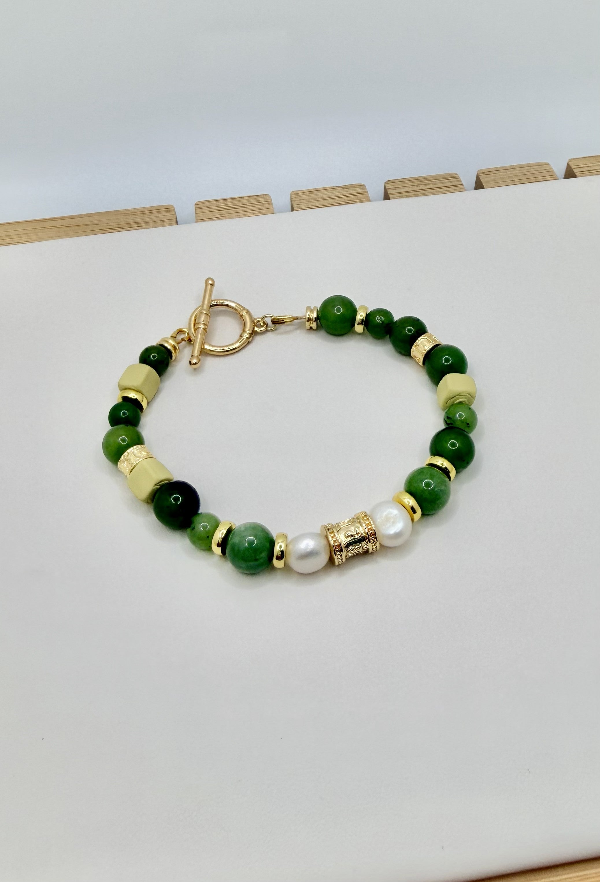 Verdant Coast Green & Pearl Bracelet | A. Halliday & Co.