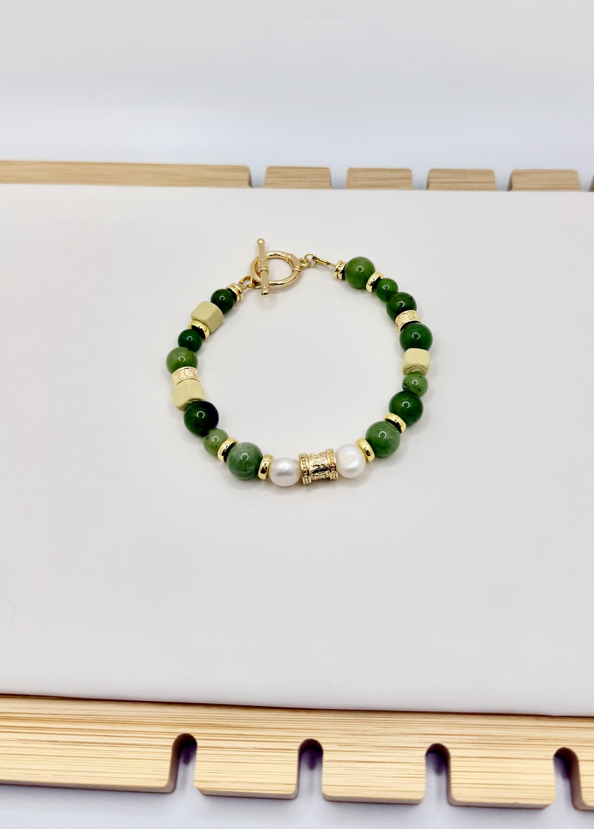 Verdant Coast Green & Pearl Bracelet | A. Halliday & Co.